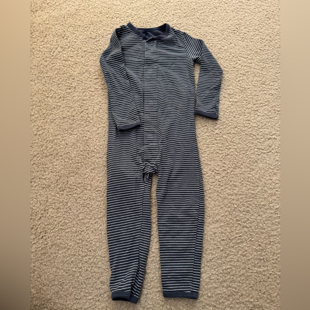Magnetic me footless sleeper